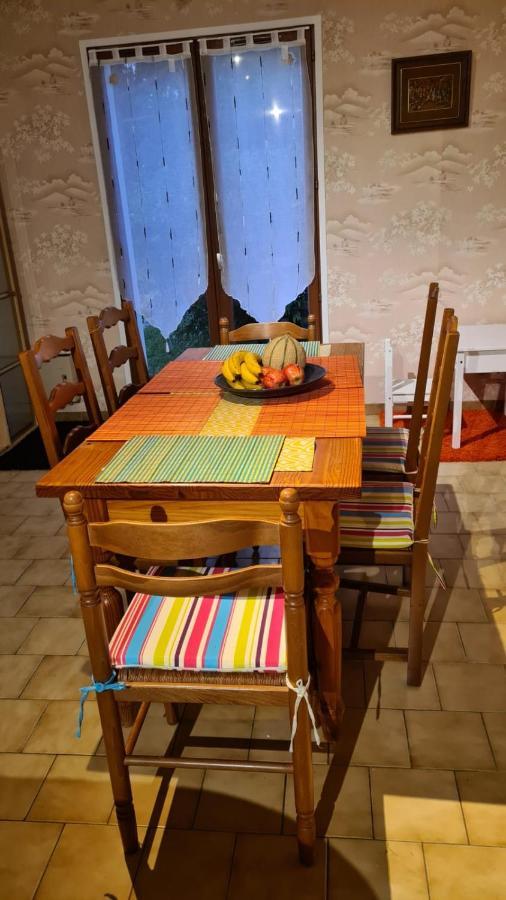Maison chaleureuse avec charme d'ancien Jablines Extérieur photo