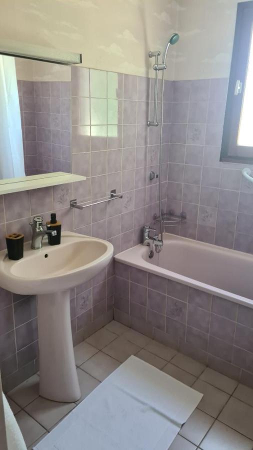 Maison chaleureuse avec charme d'ancien Jablines Extérieur photo